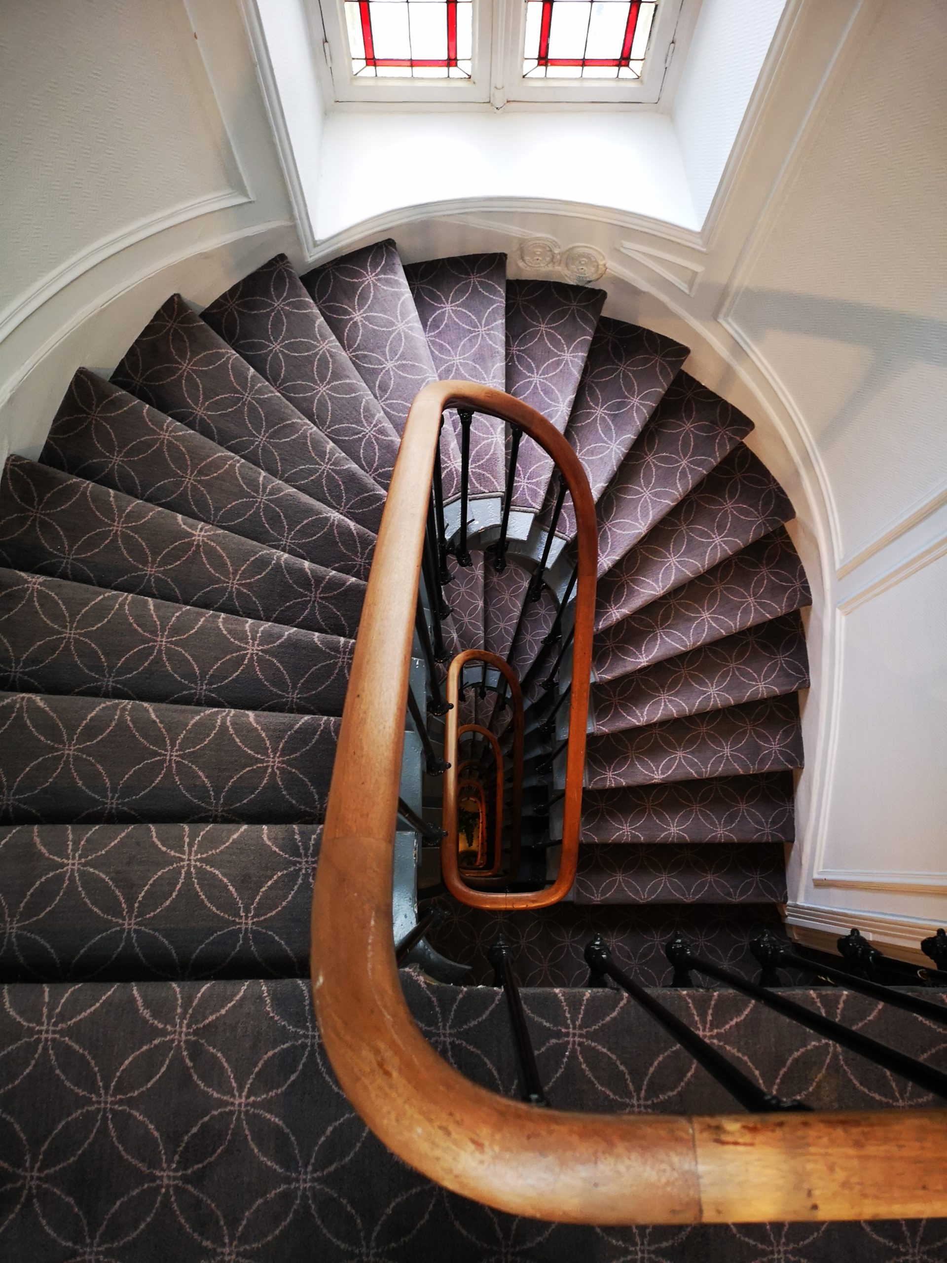 Escalier - hôtel magda champs-élysées